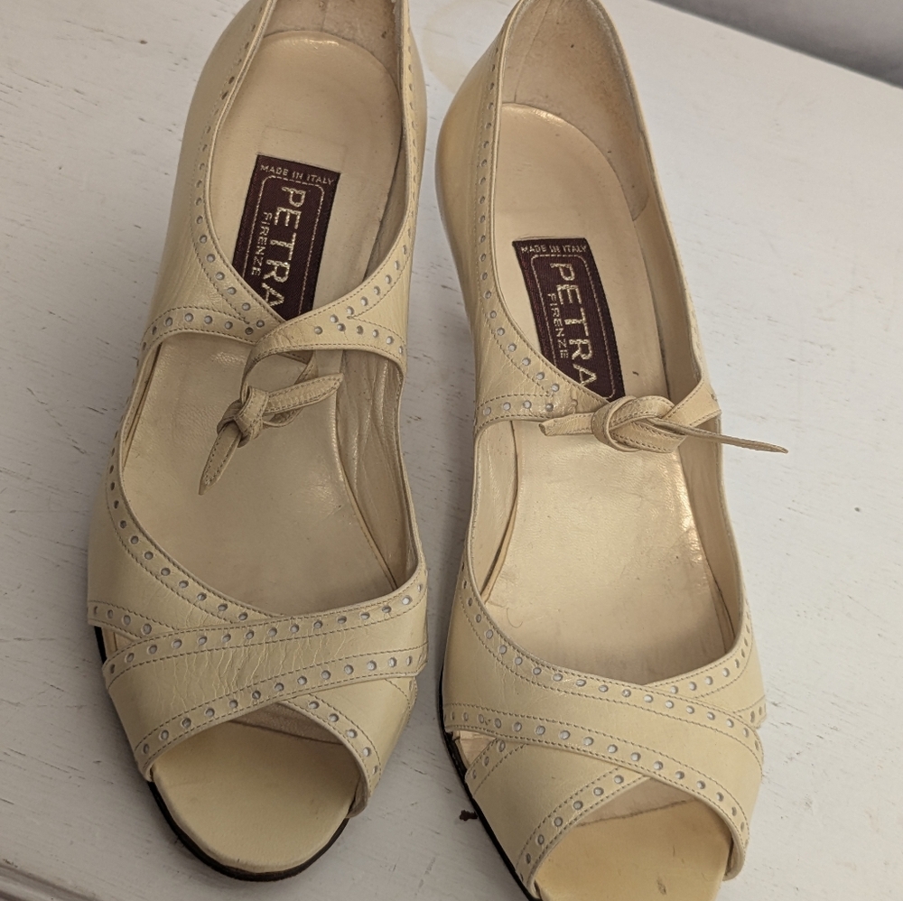 Vintage Petra Firenze Women's Heels Shoes Creamy Yellow Leather Made In Italy